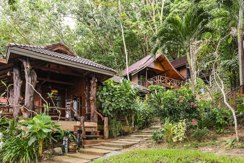 Hotel Koh Jum Ocean Beach Resort