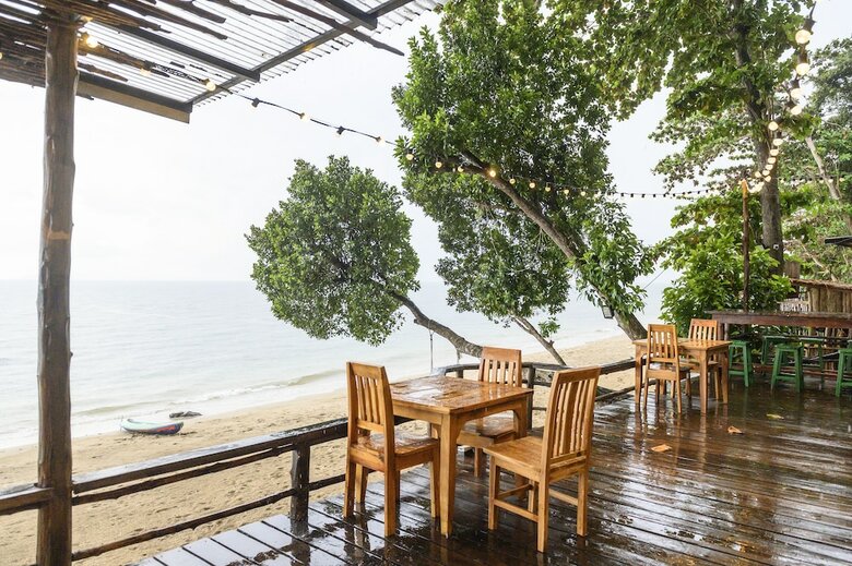 Hotel Koh Jum Ocean Beach Resort