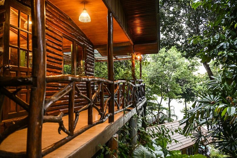 Hotel Koh Jum Ocean Beach Resort