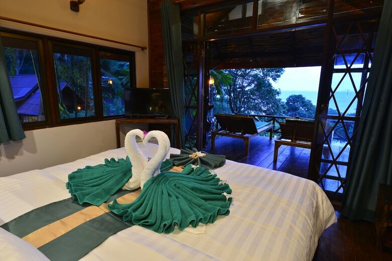 Hotel Koh Jum Ocean Beach Resort