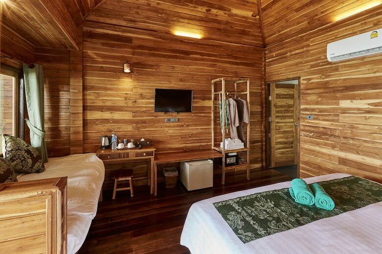 Hotel Koh Jum Ocean Beach Resort