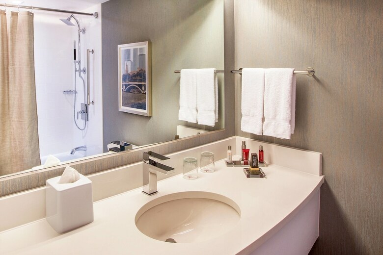 Hotel Boston Marriott Burlington