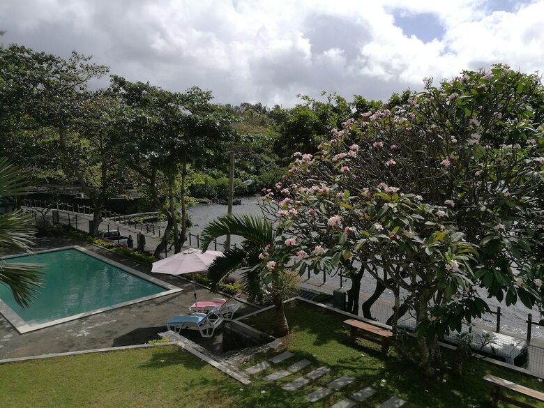 Aparthotel Valmarin Seafront Apartments