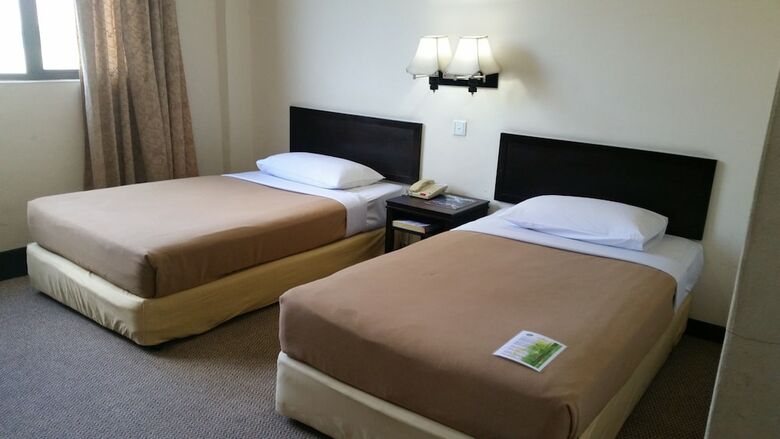 Carlton Hotel Shah Alam