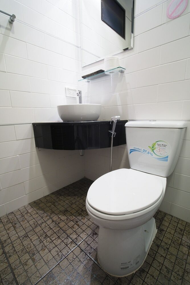 Hotel Oyo 898 Sota Residence