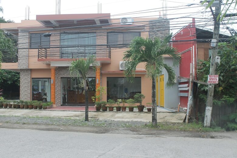 Dreamland Residences Hotel
