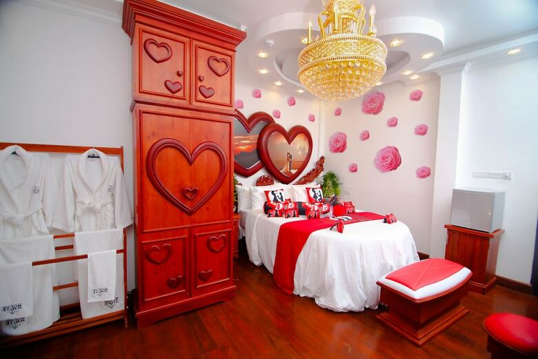 Hotel White House