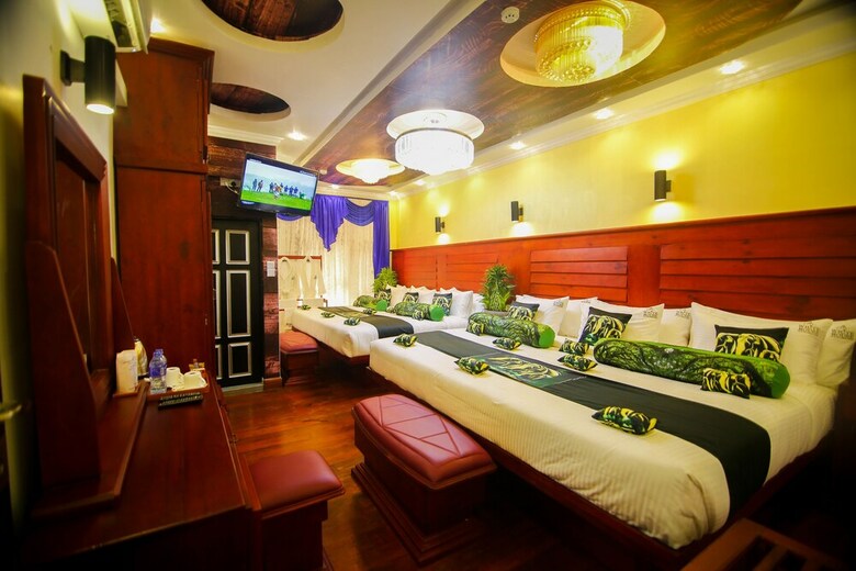 Hotel White House