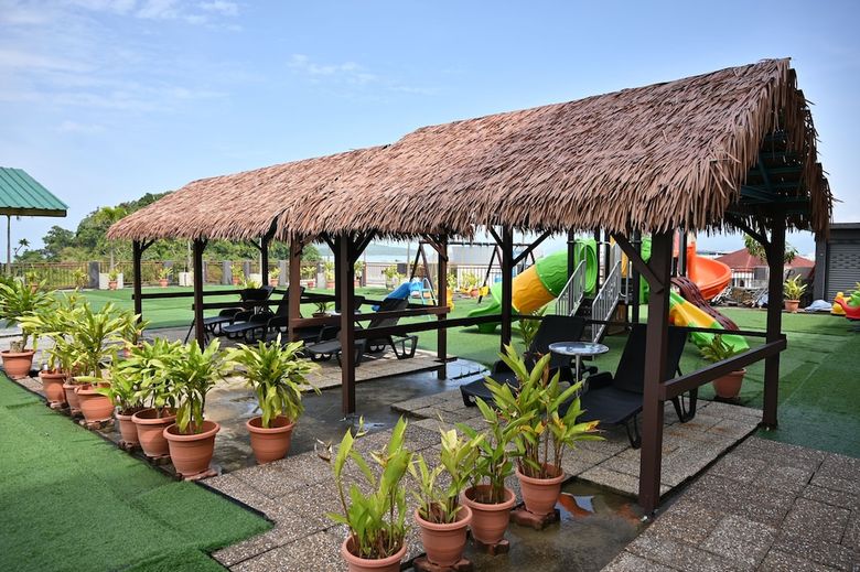 Cenang View Hotel
