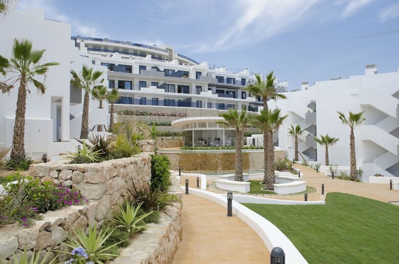 Ocean View Apartments - Marholidays