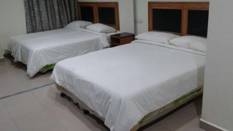 Sweet Hotel