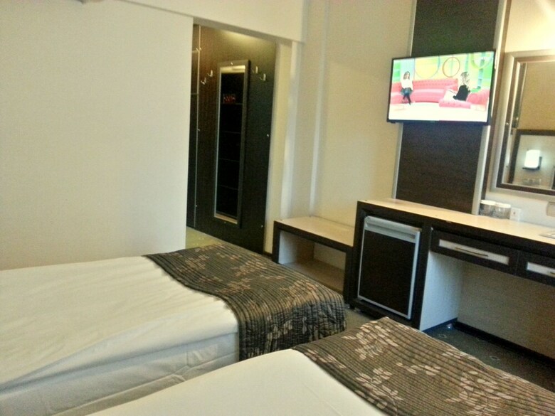 Ismira Hotel