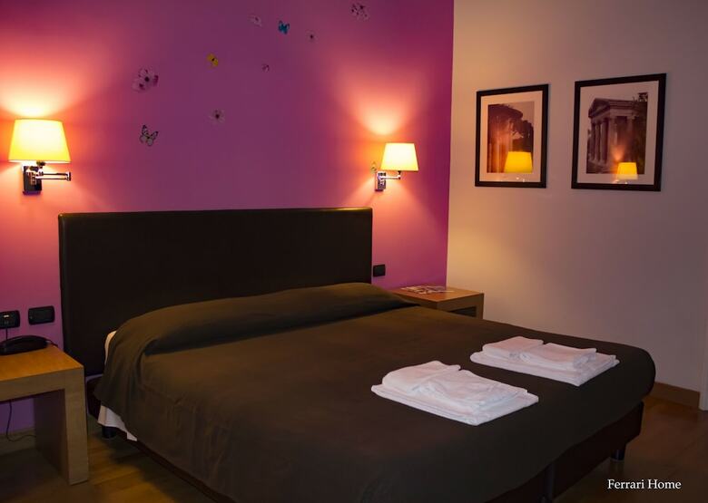 Bed & Breakfast Ferrari Home