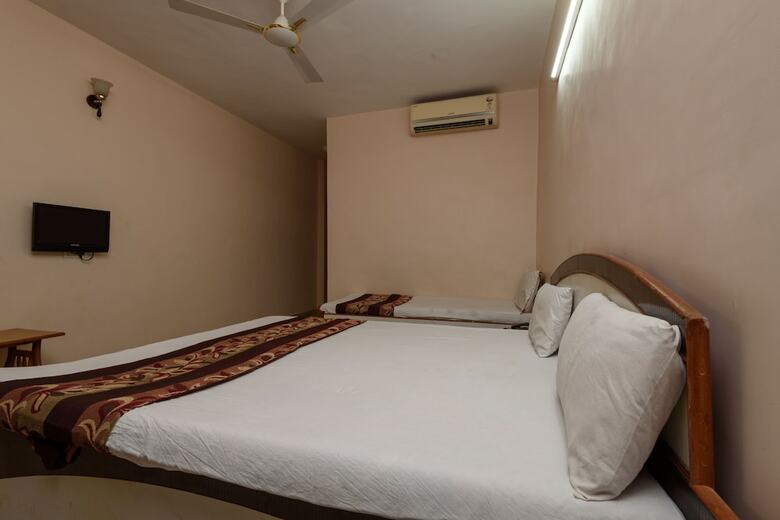 Hotel Sai Shraddha