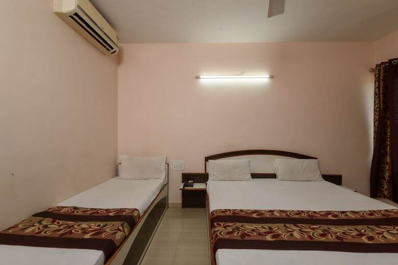 Hotel Sai Shraddha