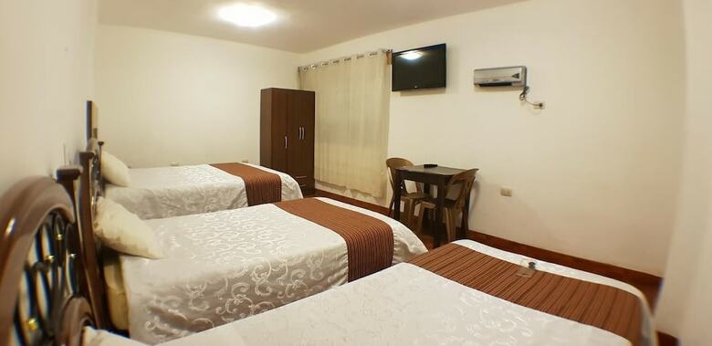La Caba�a Hotel