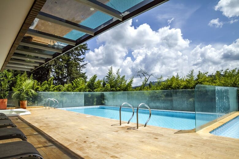 Mg Hotels & Suites Llanogrande