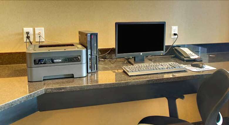 Cobblestone Hotel & Suites - Greenville