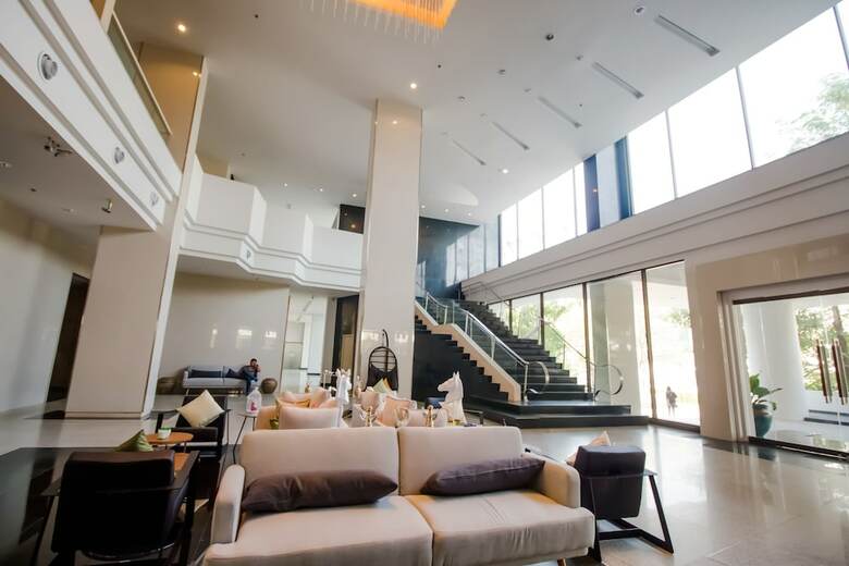 Fortune Rajpruek Hotel