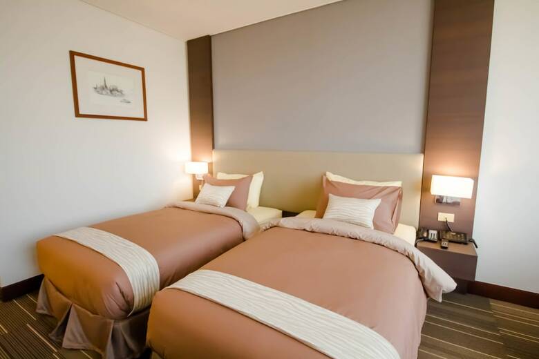 Fortune Rajpruek Hotel