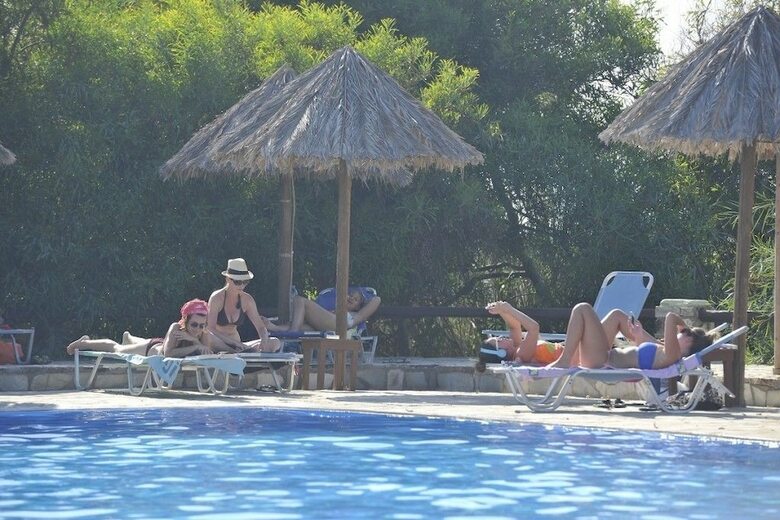 Hotel Surfing Beach Village