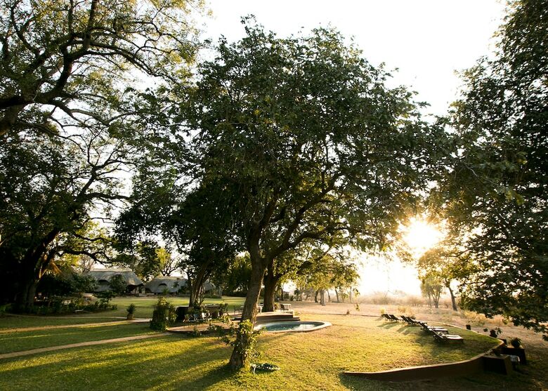 Posada Imbabala Zambezi Safari Lodge - All Inclusive