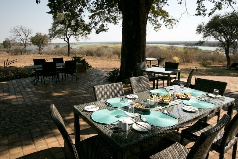 Posada Imbabala Zambezi Safari Lodge - All Inclusive