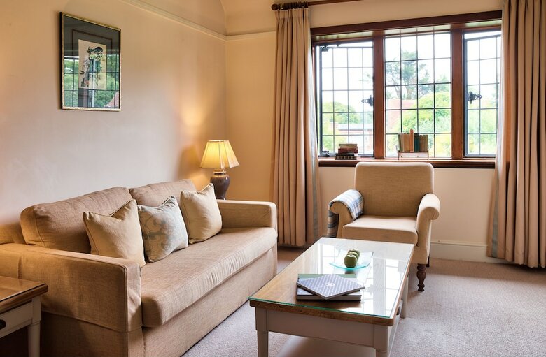 The Montagu Arms Hotel