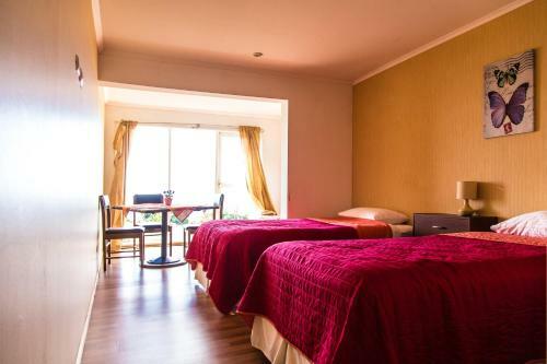 Hotel Y Caba�as Puerto Pilar