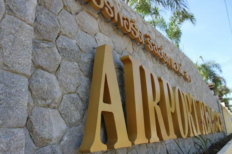 Hotel Airport Resort & Spa