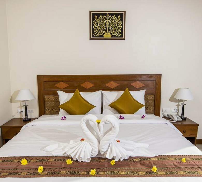 Hotel Airport Resort & Spa