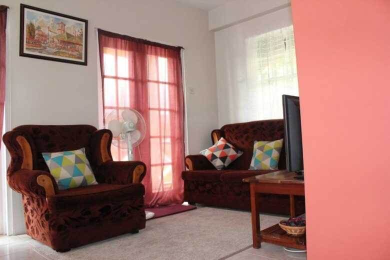 Buttercup Cottage Apartments