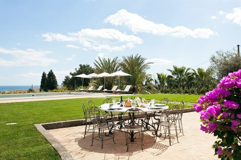 Hotel Donna Carmela