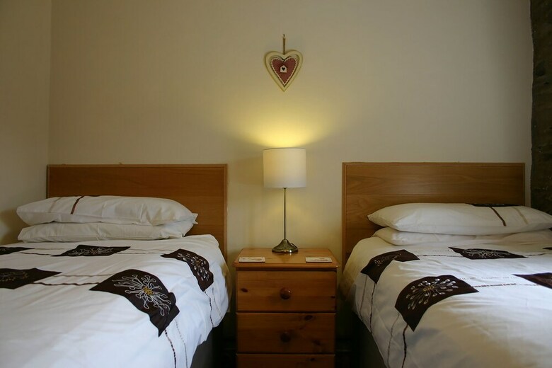 Troedyrhiw Holiday Cottages