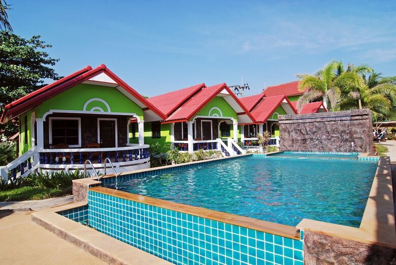 Hotel Lanta Nature Beach Resort