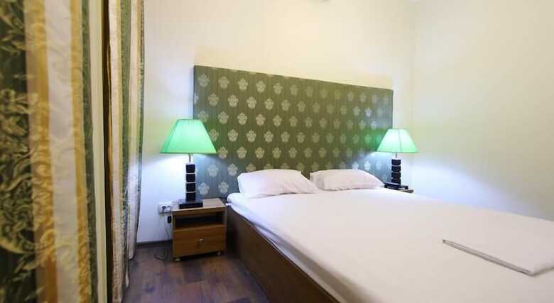 Boomerang Business Hotel