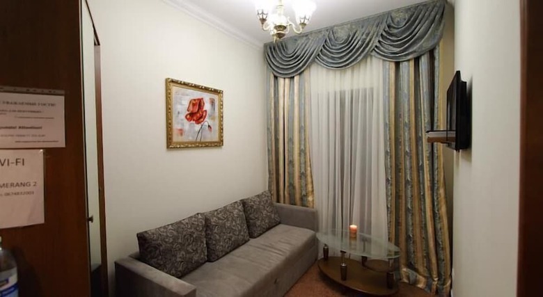 Boomerang Business Hotel