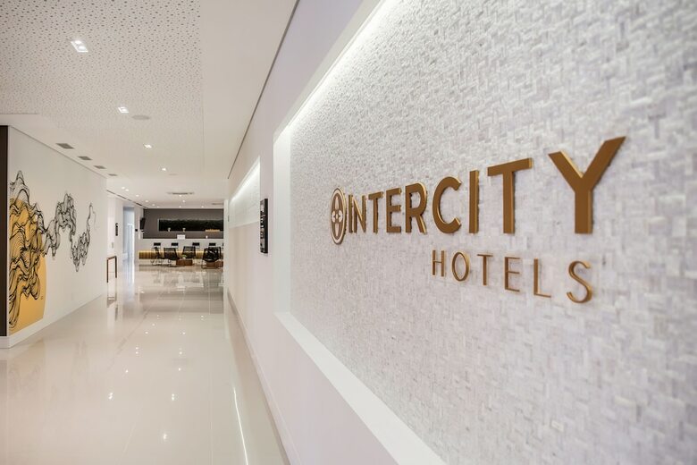 Hotel Intercity Patio Pindamonhangaba