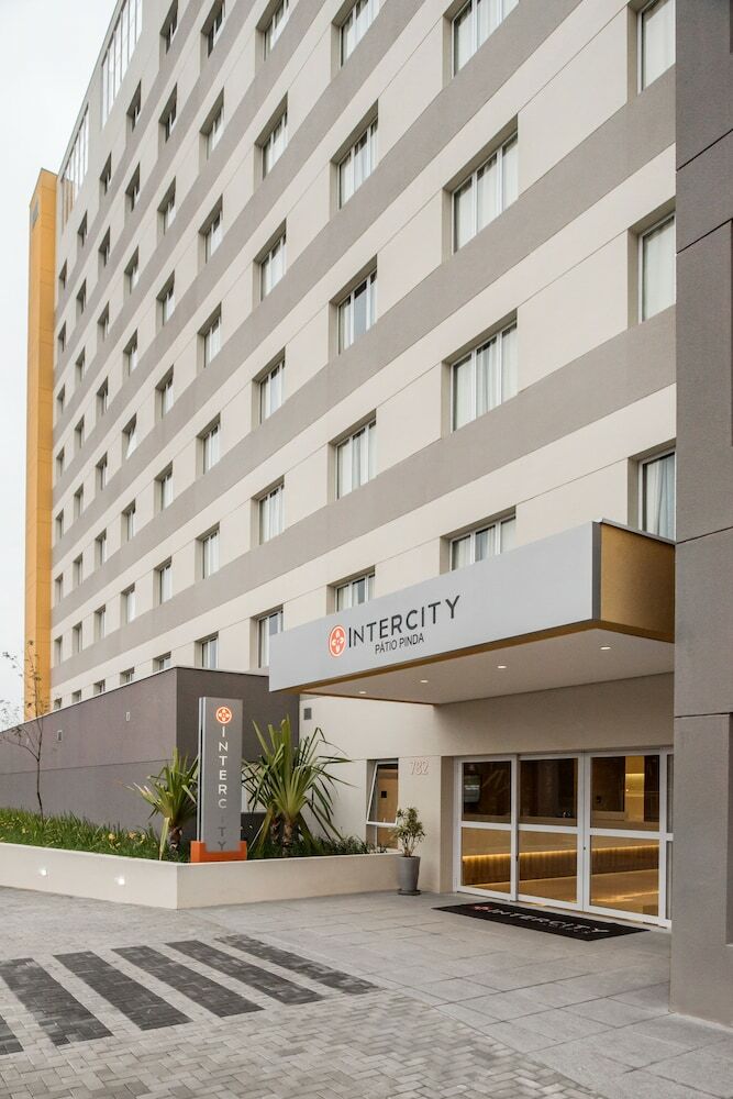 Hotel Intercity Patio Pindamonhangaba