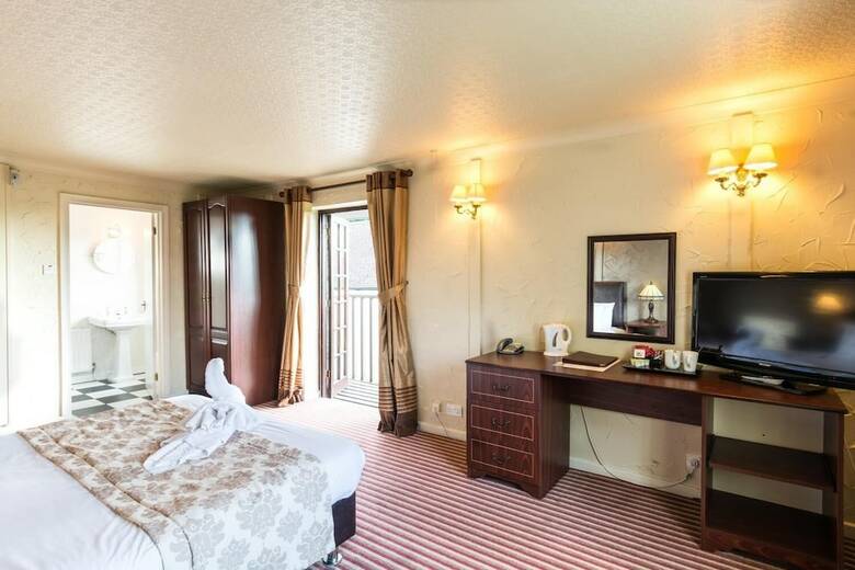 George Hotel