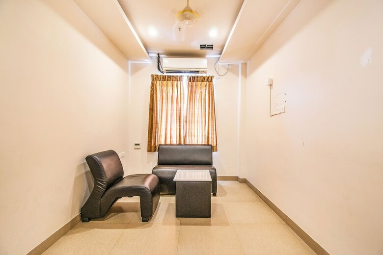 Fabhotel Royal Castle Gandhipuram