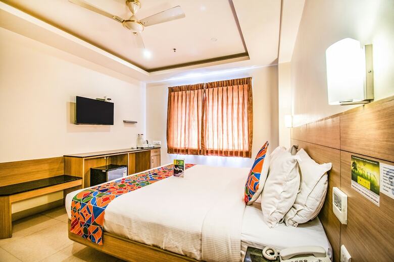Fabhotel Royal Castle Gandhipuram