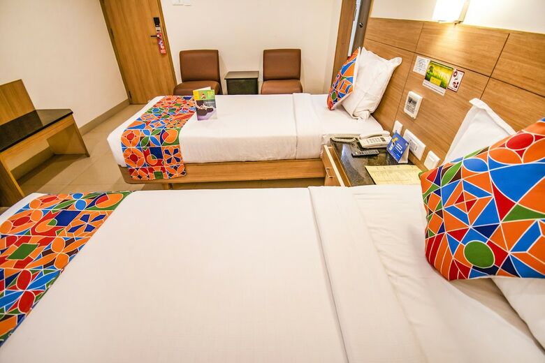 Fabhotel Royal Castle Gandhipuram