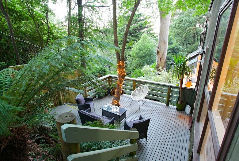 Treetop Stay