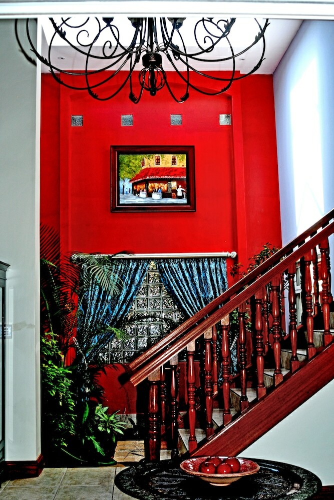 All Seasons Boutique Hotel