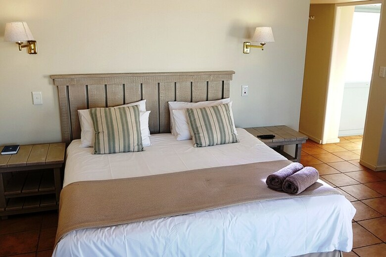 Apartamentos 2 On The Beach 2 Self Catering