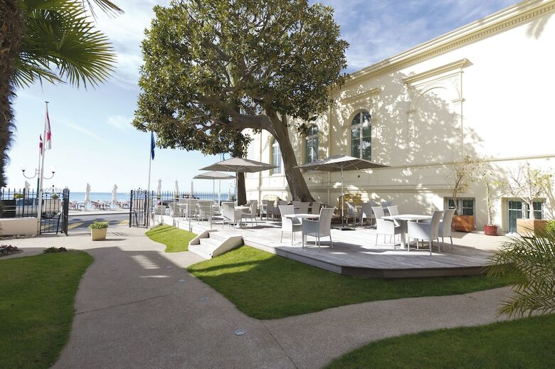 Hotel H�tel Club Vacances Bleues Le Balmoral