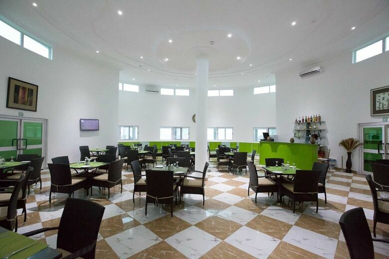 Hotel Karela Beach Resort