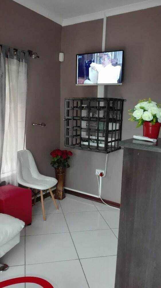 Hotel D&k Guest House