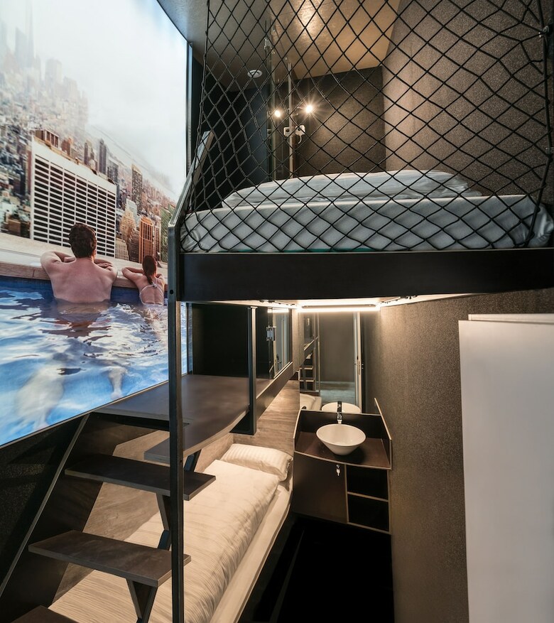 Boxhotel G�ttingen (app Based Hotel)